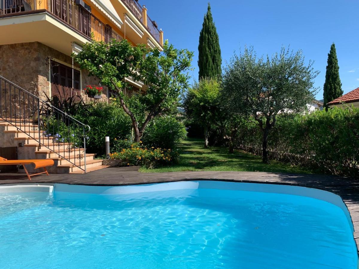 Villa Pineland Borghetto Santo Spirito Exterior photo