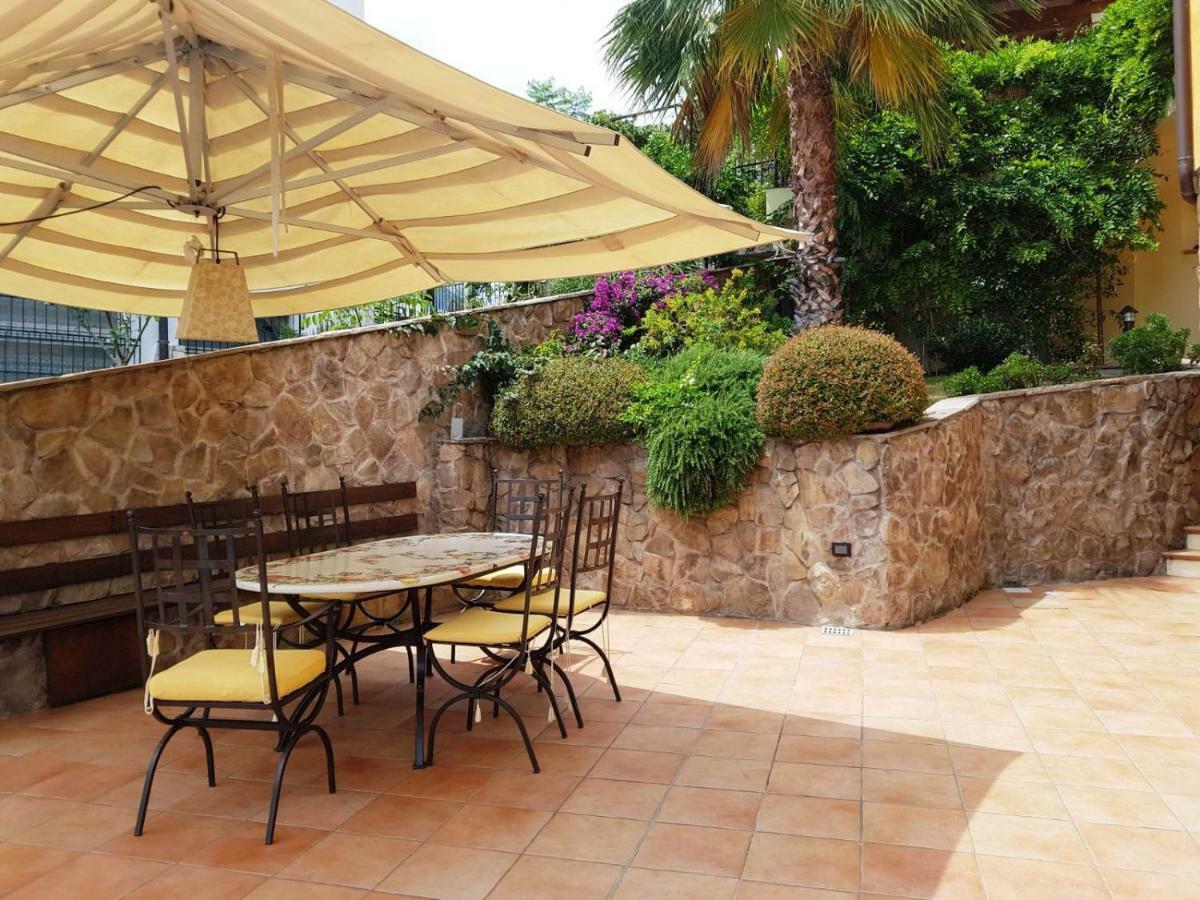 Villa Pineland Borghetto Santo Spirito Exterior photo